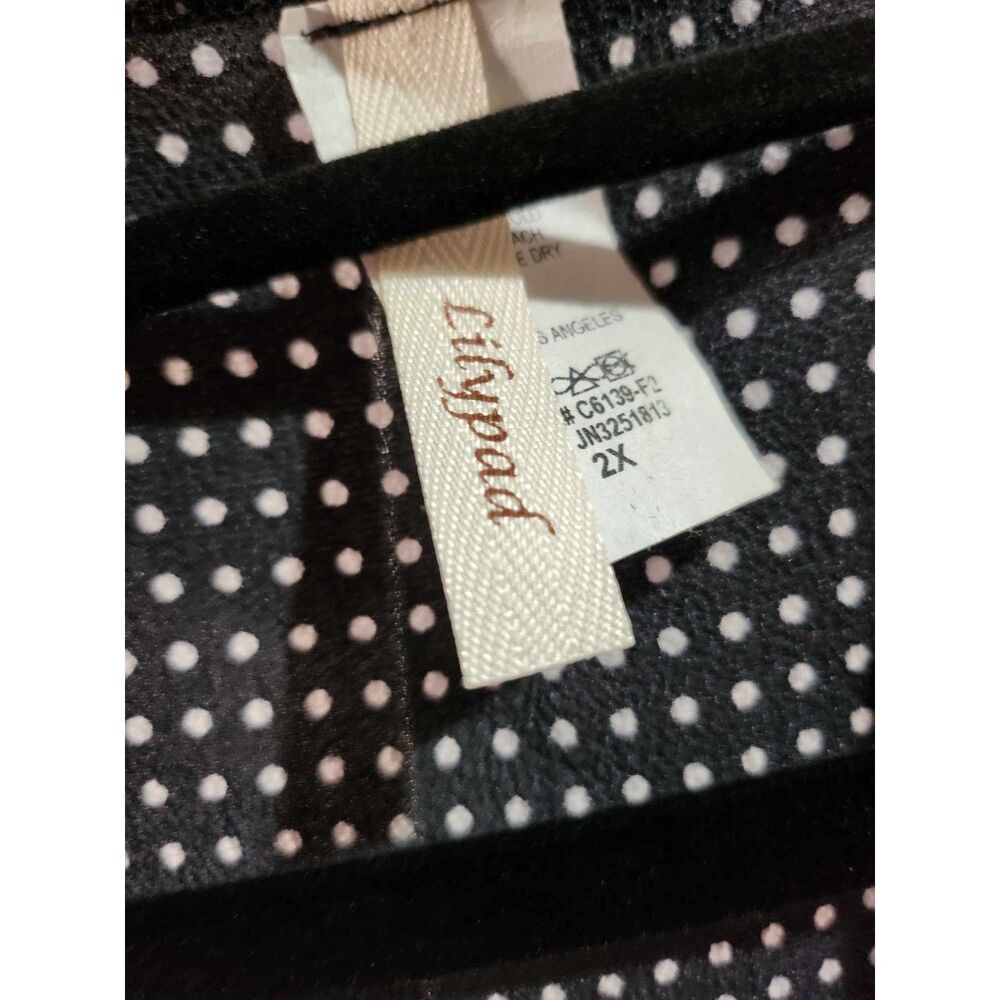 SOLD SOLD SOLD!! Lilypad Black and White Polka Dot Cardigan in a size 2X - Picture 4 of 6